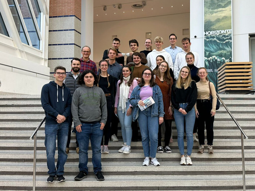 Das Treffen der Hochschulgruppen Ansbach, Erlangen und Nürnberg im Germanischen Nationalmuseum Nürnberg - unerwartet, doch dafür umso schöner
(Foto: Privat)